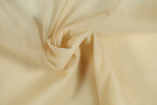 Leichter Tüll in Beige – perfekt für kreative Projekte