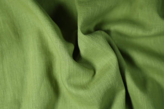 Natürliches Leinen in Apfelgrün – atmungsaktiv, pflegeleicht und stilvoll