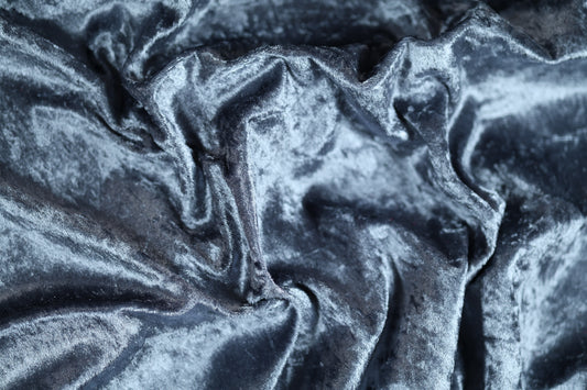 Stretch-Samt in Dunkelgrau – ideal für elegante Stoffprojekte