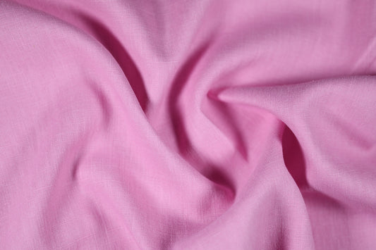 Natürliches Leinen in Pastellrosa – atmungsaktiv, pflegeleicht und stilvoll