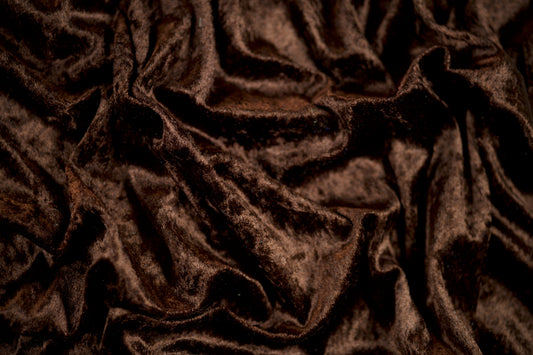 Weicher Samtstoff in Kupferoptik