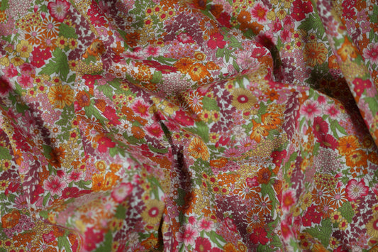 Bunter Baumwollstoff – ideal für kreative Projekte und stilvolle Outfits