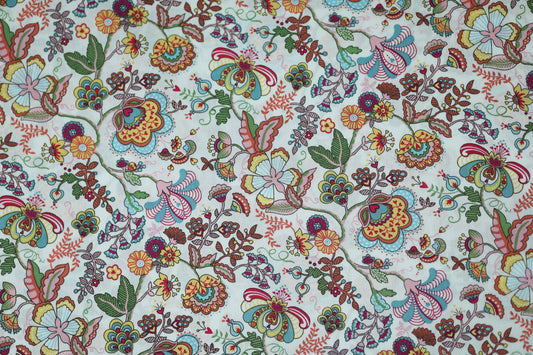 Hochwertiger Baumwoll Stretch – lebendige Blumen auf weichem Stoff