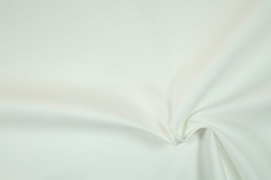 Robuster Baumwollstoff in Weiß – perfekt für DIY