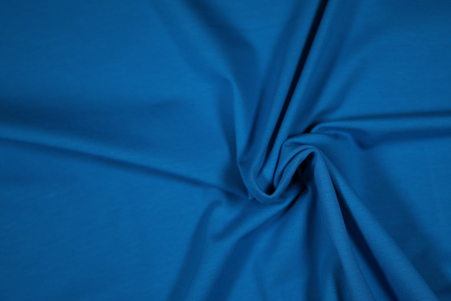 Baumwolljersey in intensivem Royalblau für sportliche Mode