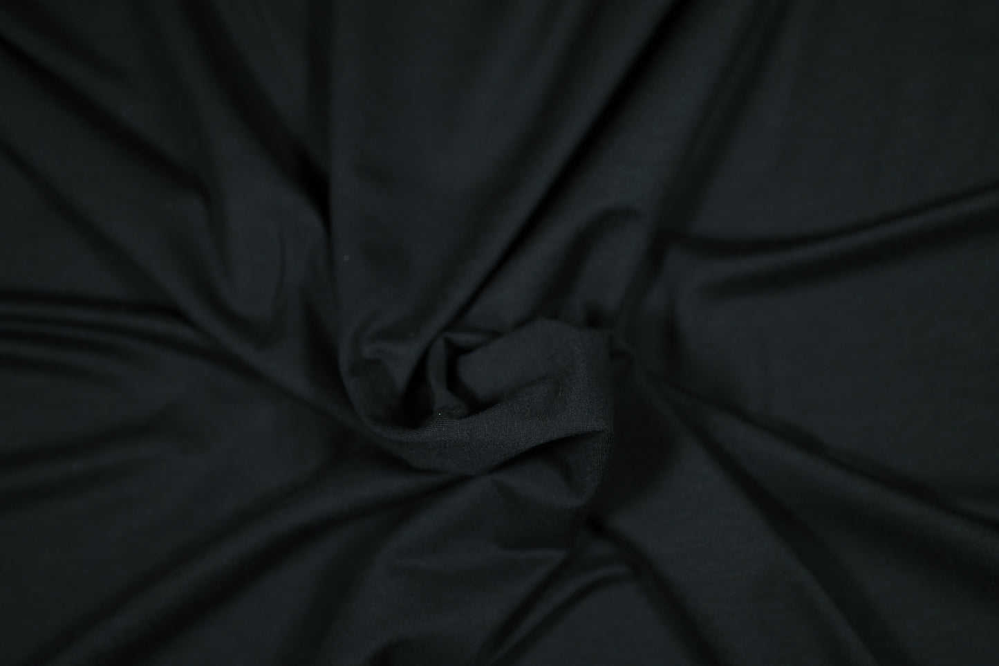 Viskosejersey in Schwarz – weich, elastisch und hautsympathisch