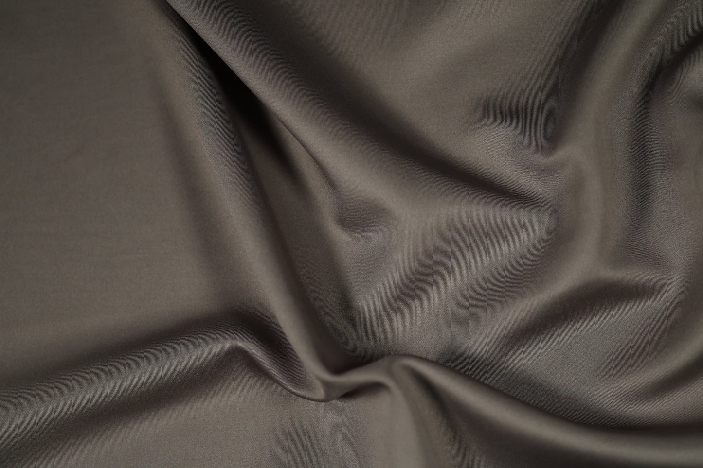 Eleganter grauer Scuba Stretch – dehnbar, blickdicht und vielseitig einsetzbar