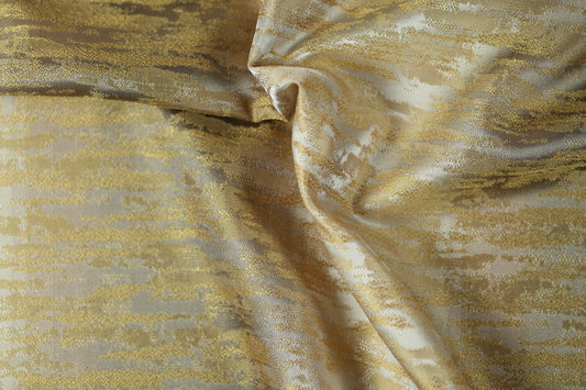 Schimmernder Dekostoff in Goldbraun – edel für Möbel und Vorhänge
