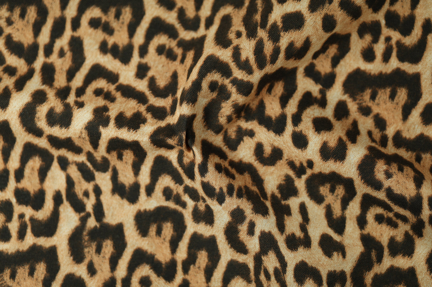 Vorhangstoff – Leo Natur – weicher Stoff mit ansprechendem Design in Goldbraun
