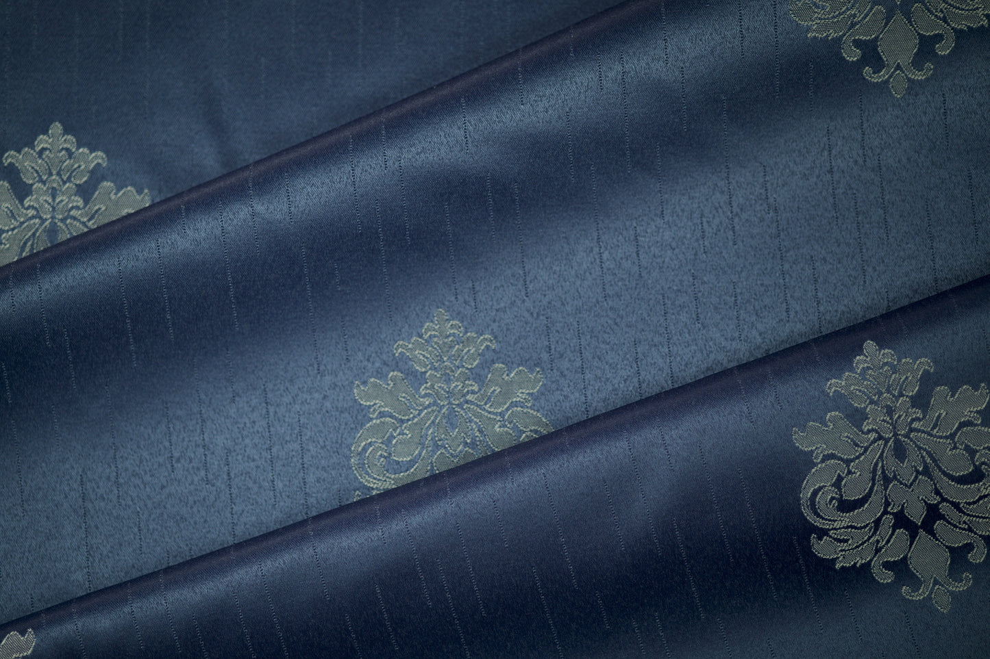 Jacquard Damast – Marineblau – eleganter Möbel- und Dekostoff mit stilvollem Muster