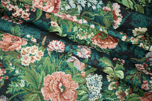 Robuster Möbelstoff mit Muster: Üppiges Blumenmuster auf Schwarz