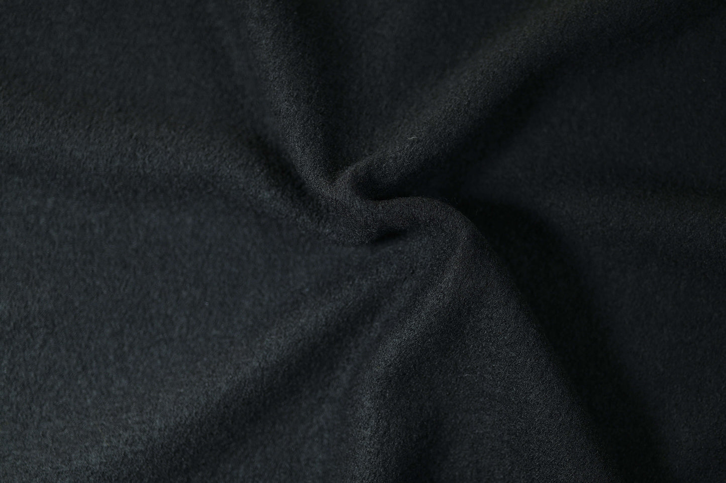 Schwarz Wollstoff – ideal für Mäntel, Jacken oder Accessoires