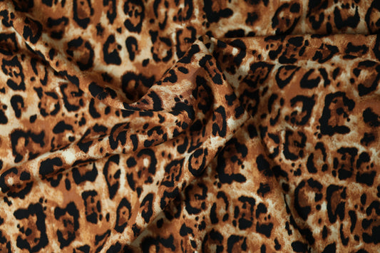 Viskose â Leopard Muster in Hellbraun â ideal fĂŒr Sommerkleidung, Blusen und Accessoires