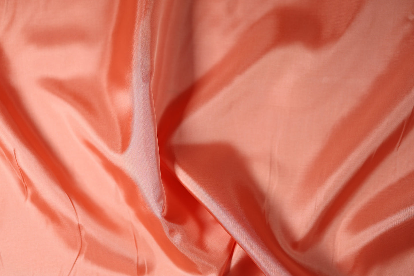 Futterstoff in Hellorange – leicht & weich