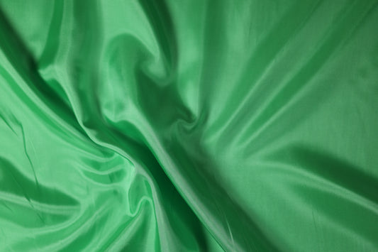 Futterstoff in Grasgrün – leicht & weich