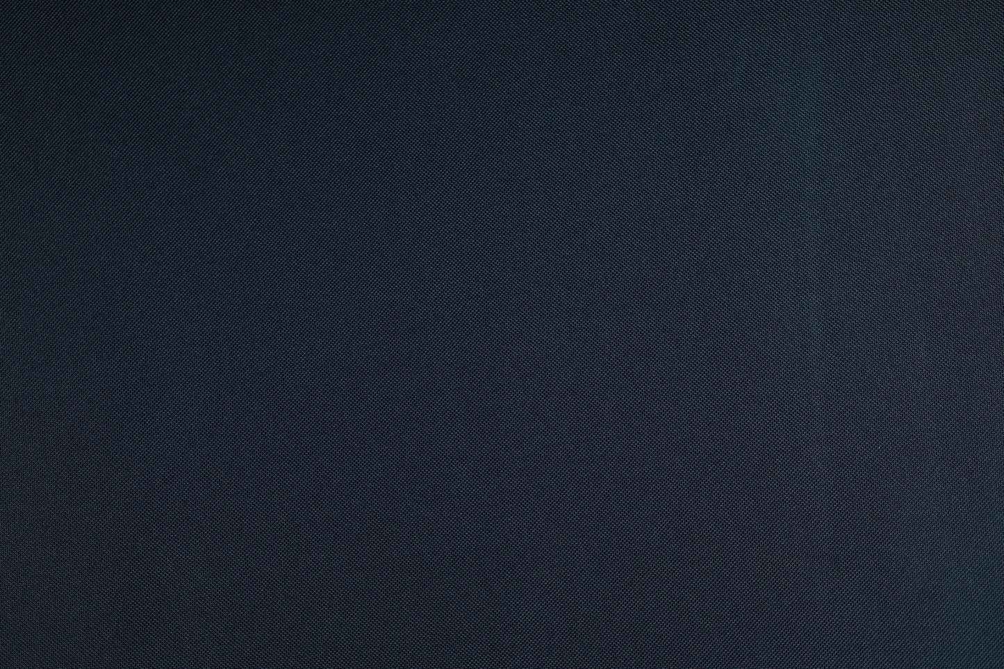 Marineblauer Outdoorstoff – wasserdicht & strapazierfähig