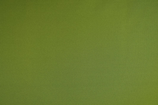 Fein fallender Polyester Panama in OlivgrĂŒn â ideal fĂŒr Deko