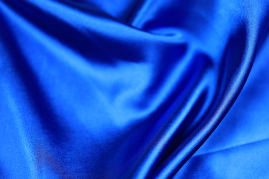Satin Stoff in Königsblau glänzend – weicher Stoff ideal für auffällige Kleider, Dekoration oder DIY-Nähprojekte