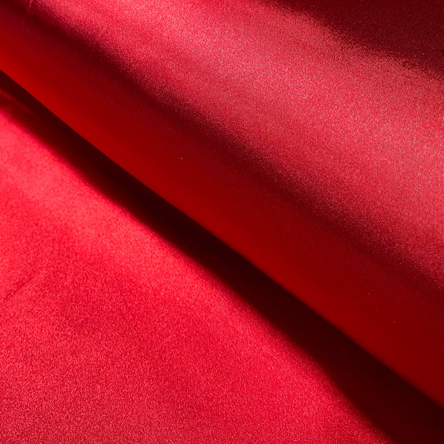 Satin Stretch Stoff Dunkelrot