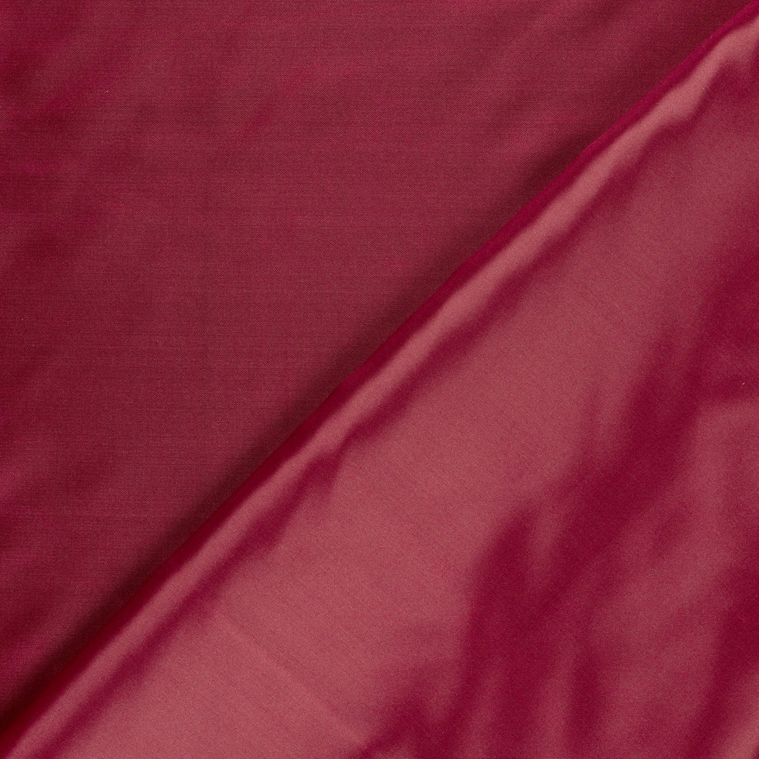 Satin Stoff Bordeauxrot – Struktur