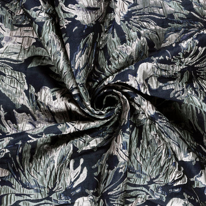Jacquard Blumen Schwarz – Fall