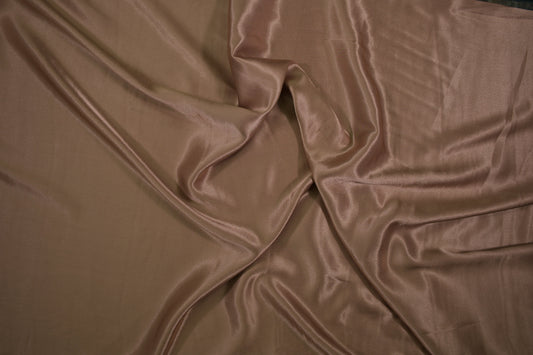 Satin Viskose uni Karamell – karamellbrauner Satinstoff mit Glanz