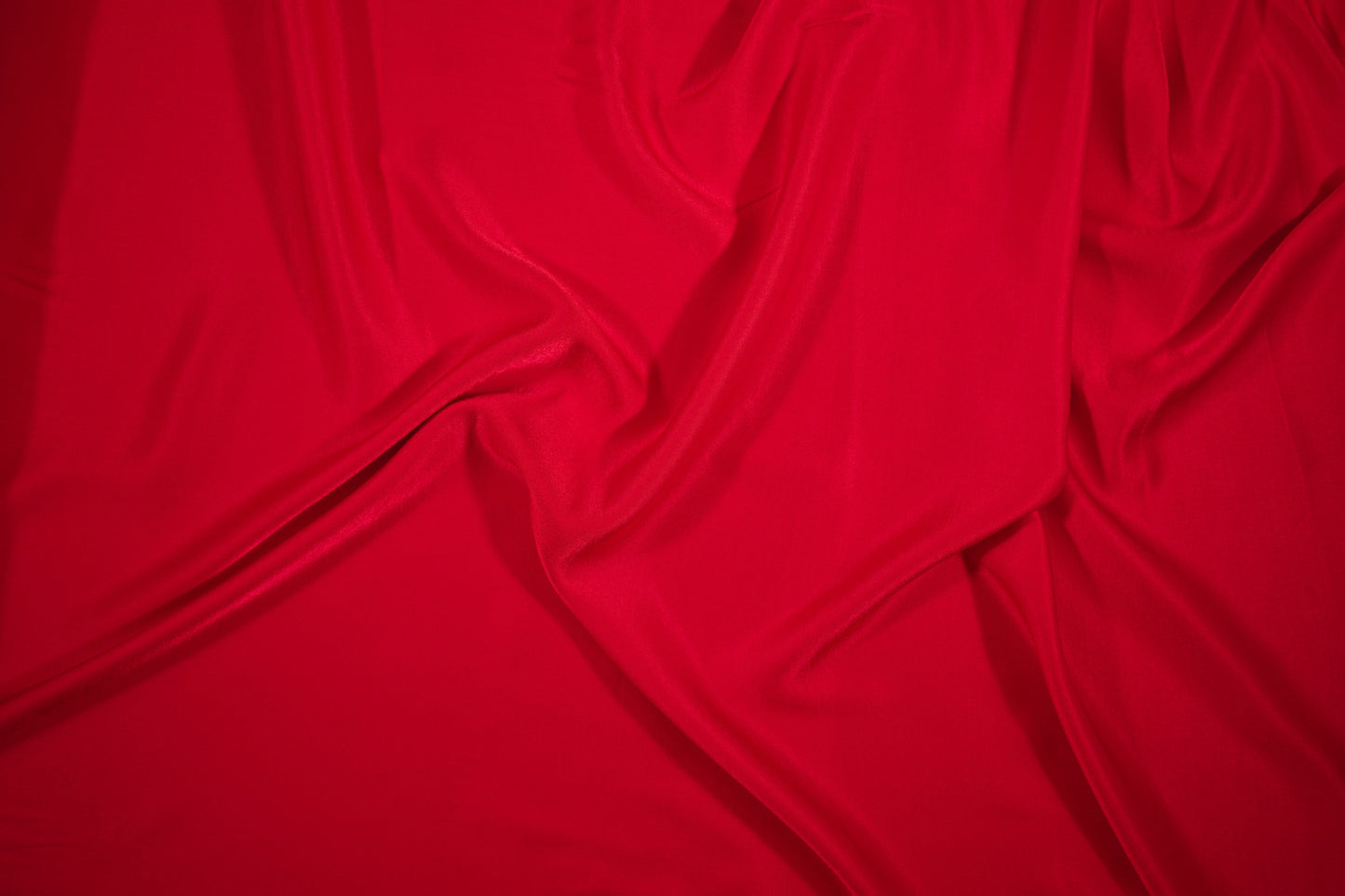 Satin Viskose uni Rot – leuchtend roter Satinstoff mit Glanz