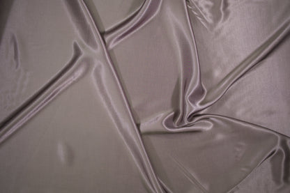 Satin Viskose uni Taupe – glänzender taupefarbener Viskosestoff