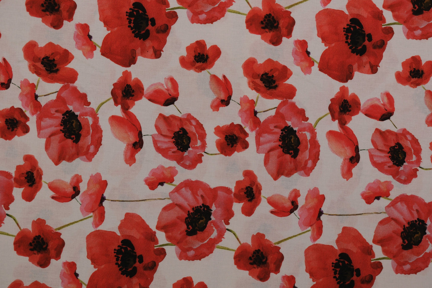 Baumwollstoff Rote Mohnblumen – leuchtender Blumenstoff aus 100 % Baumwolle