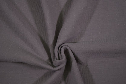 Dunkelgrauer Musselin mit dezentem Punktmuster