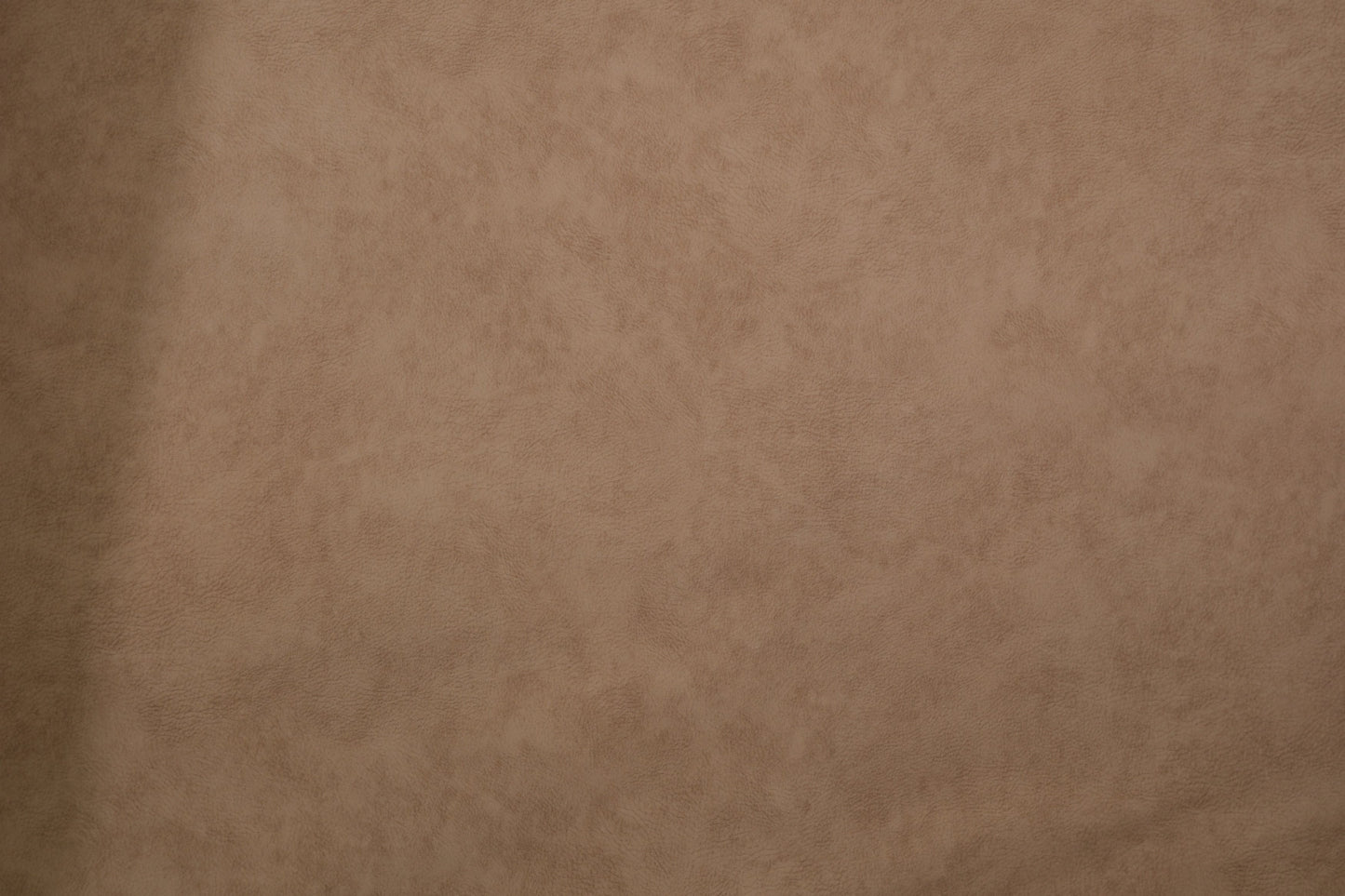 Möbel-Kunstleder in Hellbeige mit feiner Lederstruktur Detailaufnahme der Stoffstruktur