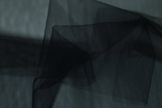 Tüll in Schwarz – ideal für Dekorationen, Röcke und Schleier