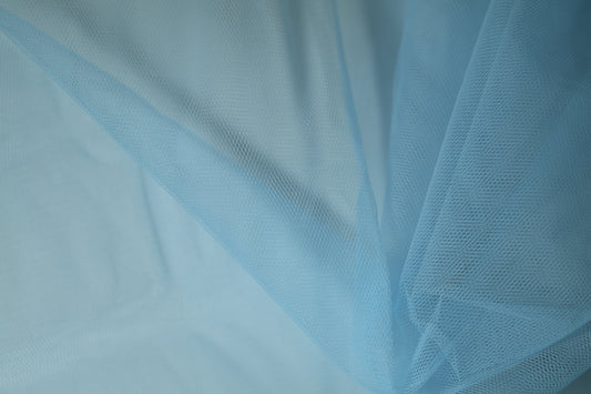 Tüll in Eisblau – ideal für Dekorationen, Röcke und Schleier