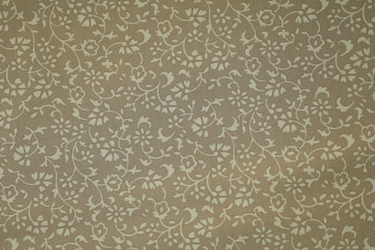 Baumwollstretch – Beige mit romantischem Blütenmuster – angenehm, flexibel und hochwertig verarbeitet