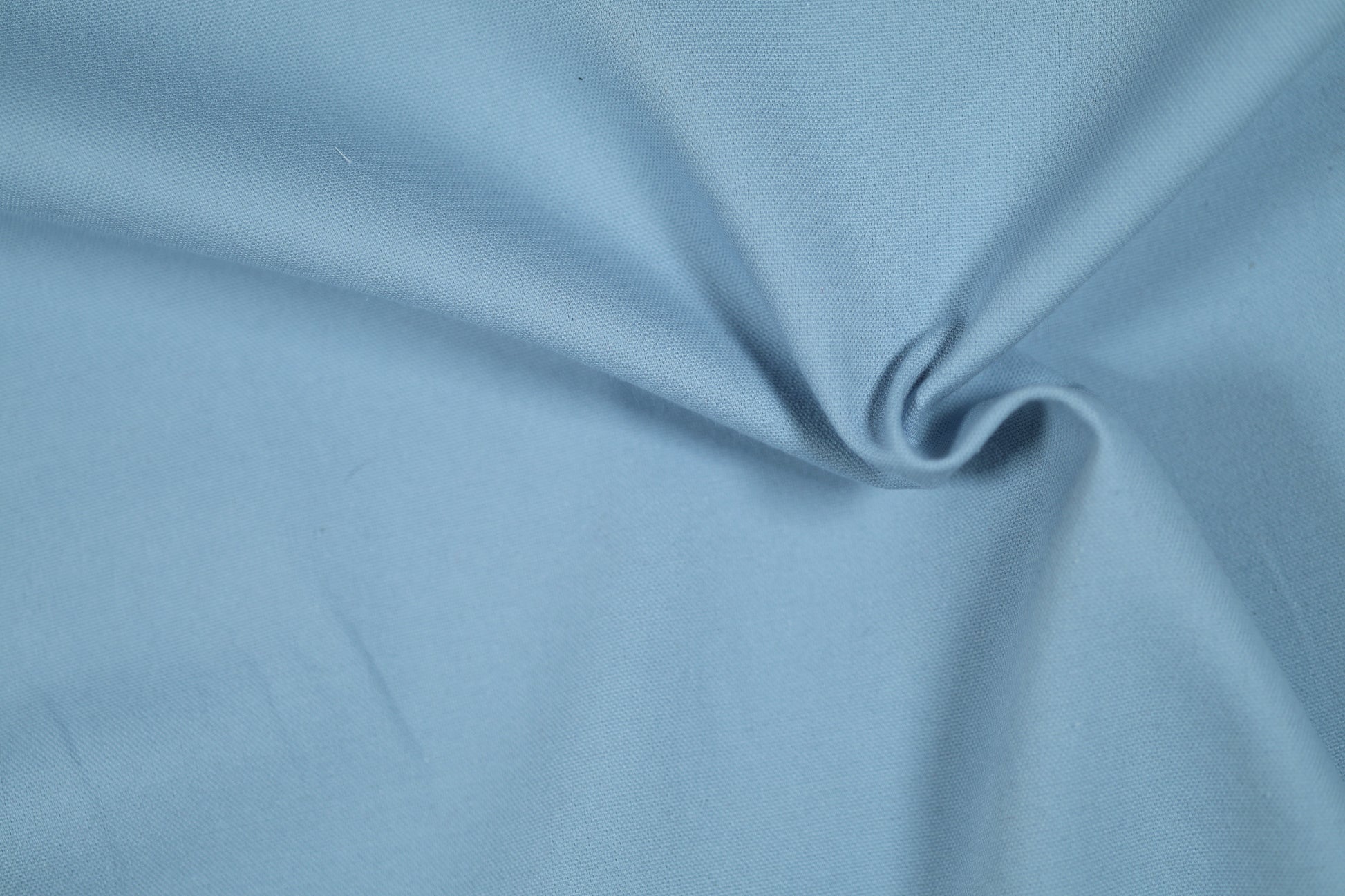 Hellblauer Canvasstoff aus Baumwolle – ideal für Deko