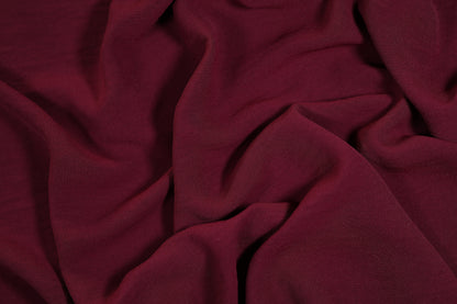 Knitterfreier Crepe Stoff in Bordeaux für Mode