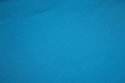 Türkisblau Baumwolljersey - Detailbild der elastischen Stoffqualität