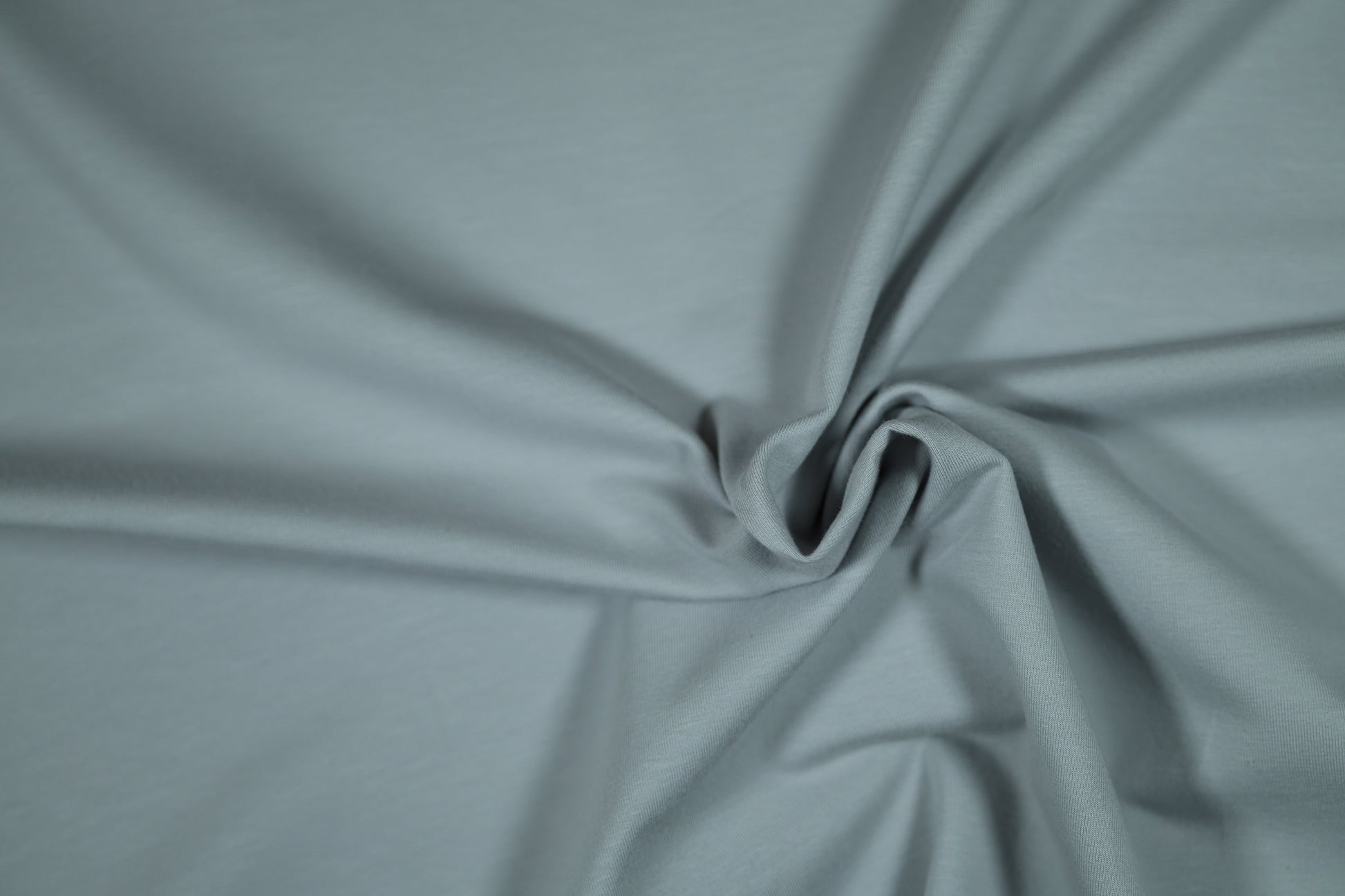 Silbergrauer Baumwolljersey – neutral & pflegeleicht für Basics