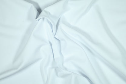 Elastischer Baumwolljersey in Weiß – hochwertiger Stoff für DIY-Projekte