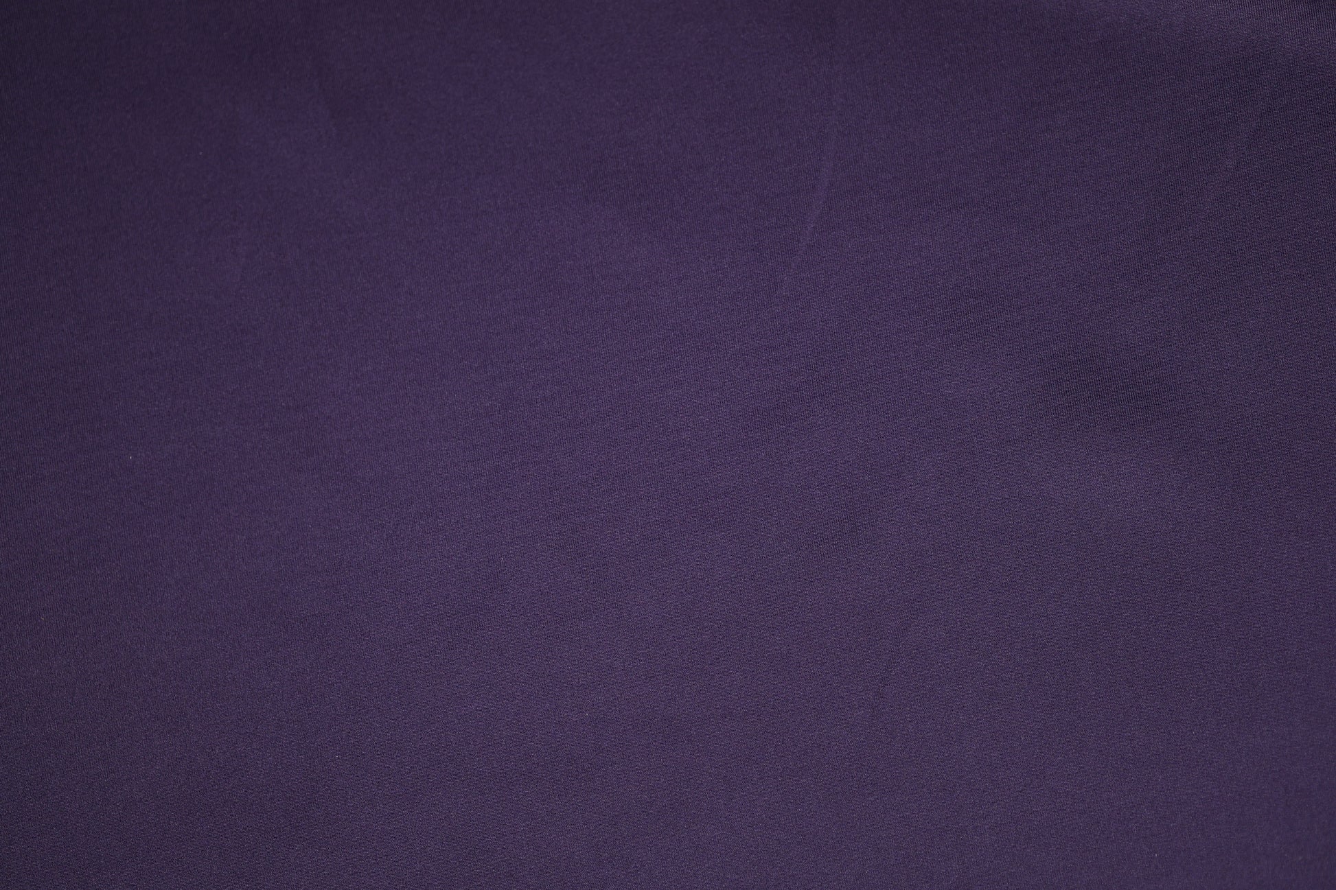Hochwertiger Skuba Jersey Stoff – ideal für enganliegende Kleidung in Violett