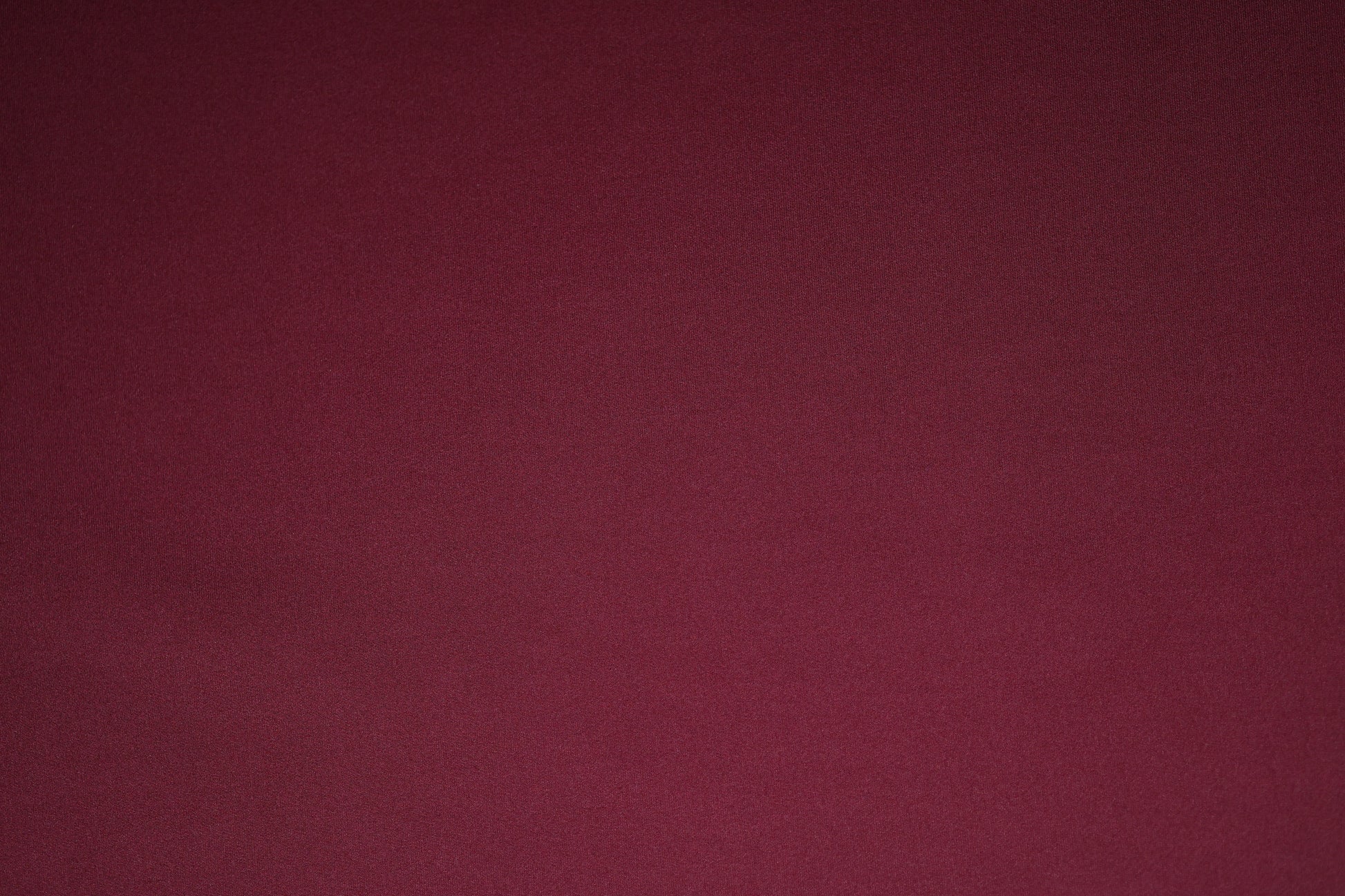 Elastischer Scuba Jersey in tiefem Bordeaux – vielseitig einsetzbar für Modeprojekte