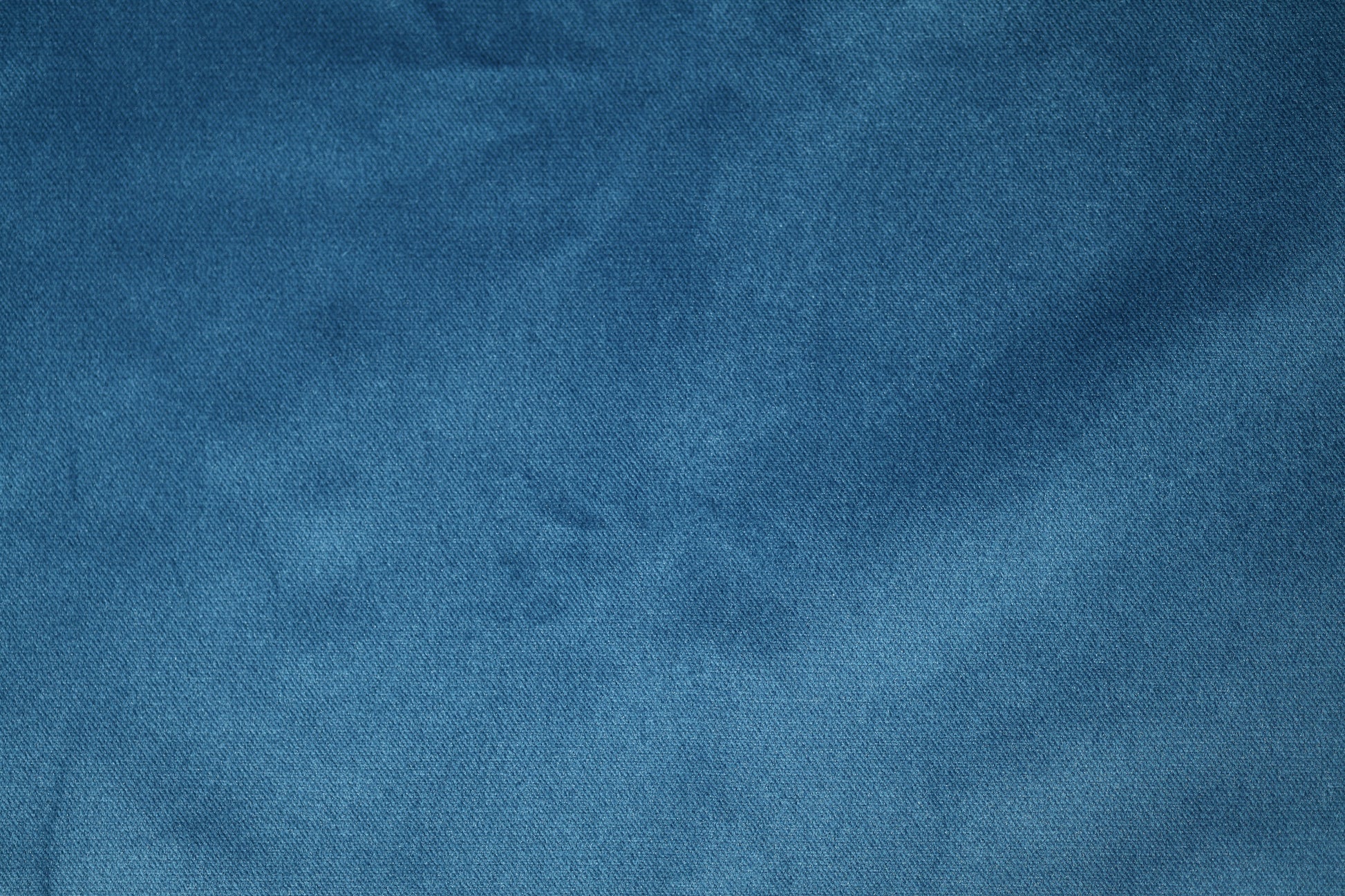 Stoff in modernem Stahlblau für Sofas und Sessel