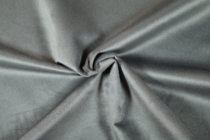 Grauer Polsterstoff – stilvoll und neutral