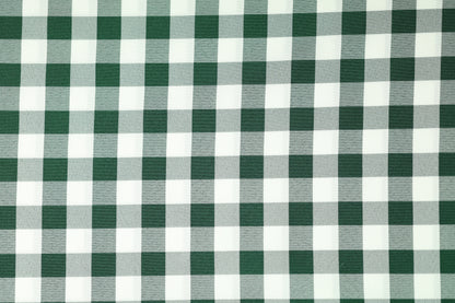 Detailansicht von Polyester Krierte – Grasgrün Karo – edle Optik in Grasgrün